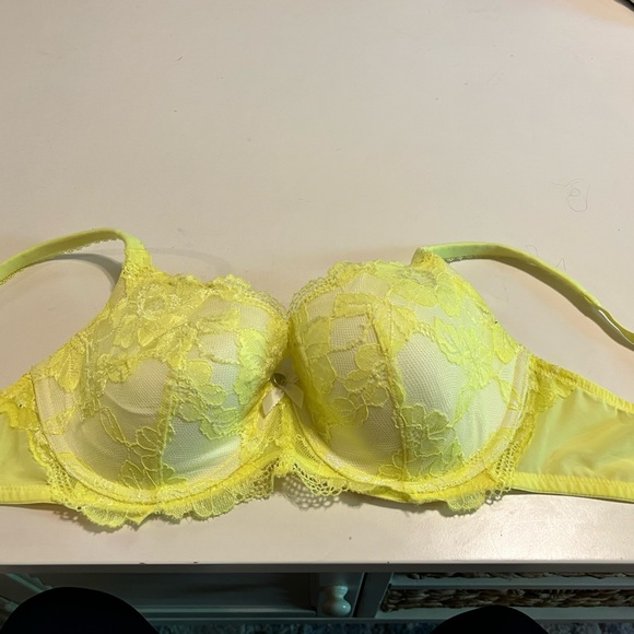 VS BRA 3 FOR 40 - Picture 1 of 3